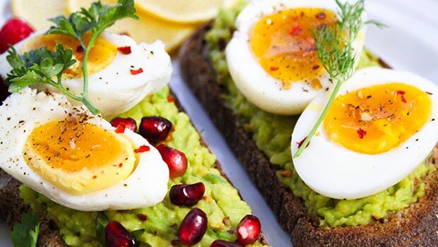 colazione con uova sode